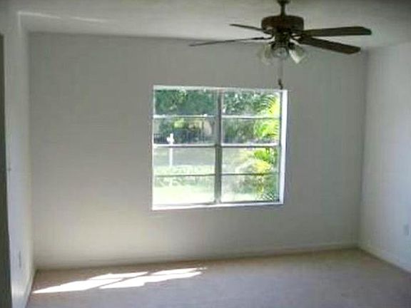 4th image of 3305 W Price Ave
