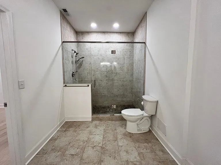 22 Campbell Ave SE #A — Photo 40