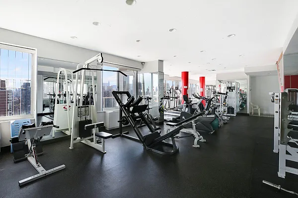 Rented by Level Group | media 14