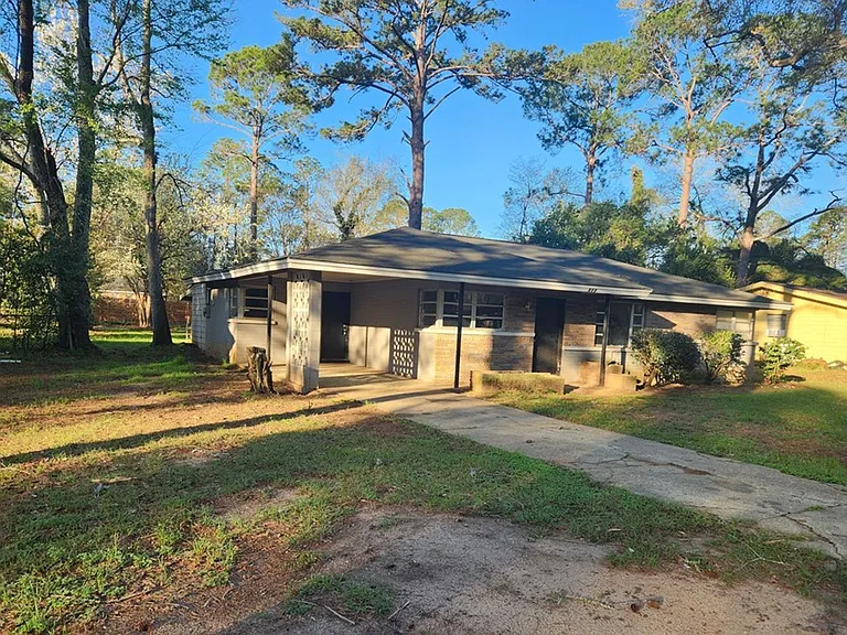 511 Johnson Rd — Photo 3