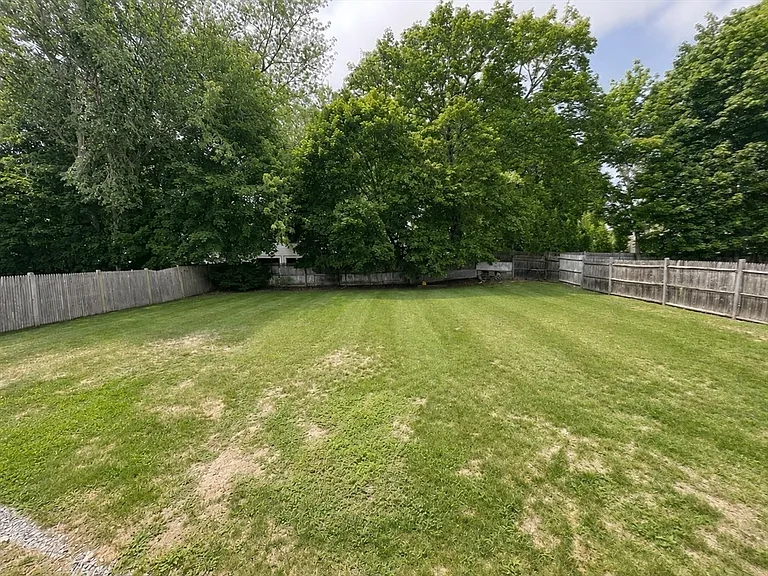 926 Main St #2 — Photo 22