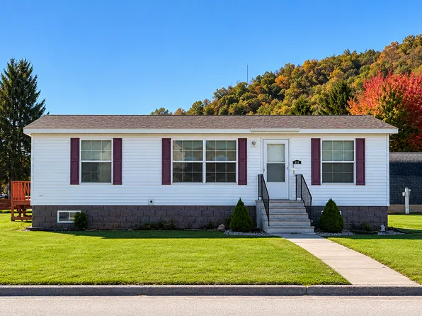 517 N High St, Rushford, MN 55971