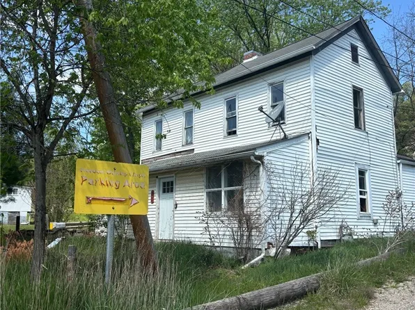21 Weedon Ave, Cambridge, OH 43725