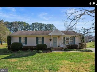 427 Foxcroft Rd, Warrenton, VA 20186