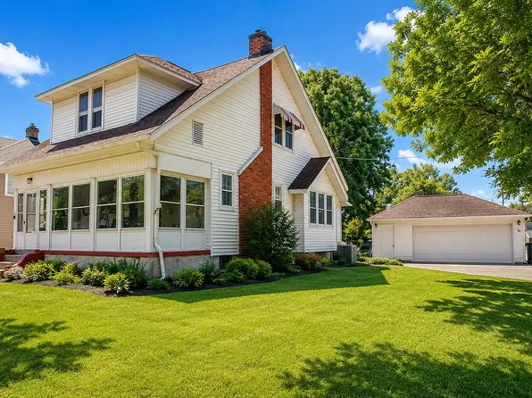 20 Corona Ave, Oakwood, OH 45419