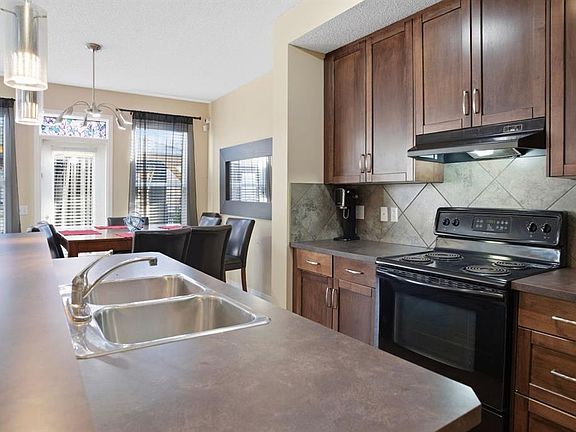 4th image of 93 N Copperleaf Way SE