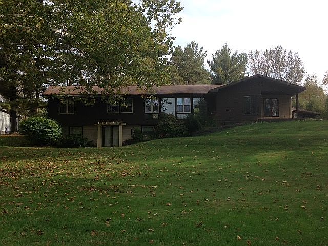 1st image of 507 E Main St
