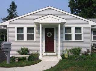 422 Holmes Dr, Burlington, NJ 08016