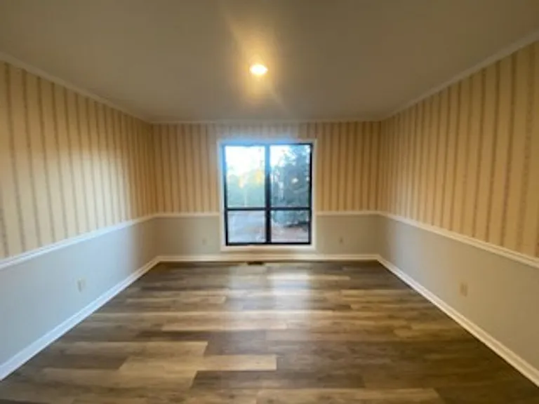 110 Ashton Pl — Photo 3