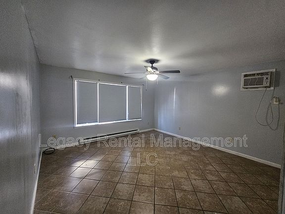 5th image of 109 E Blaine St #1