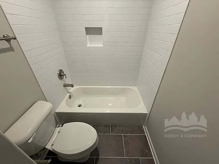 480 Maple St — Photo 15