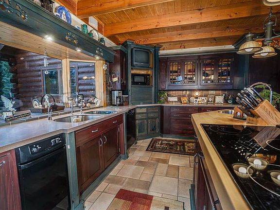 5th image of 11280 Evergreen Ln