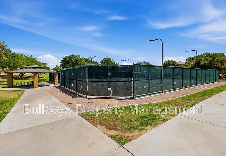 21069 N Jocelyn Ln — Photo 31