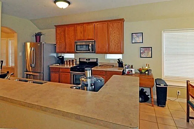 3 bed, 1757 sqft, $1,995 — Photo 4