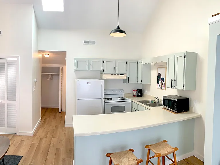 1851 Colony Dr #5 — Photo 10