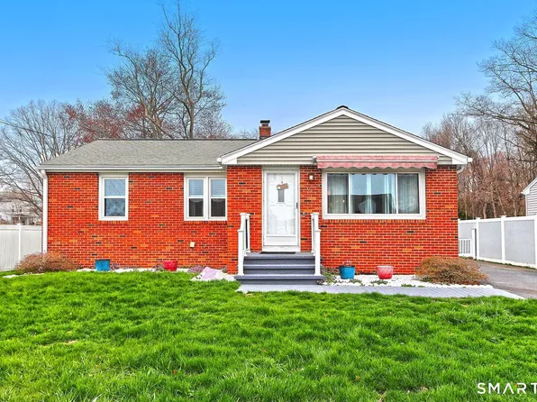 9 Forest Street, East Haven, CT 06512