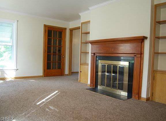 3rd image of 2075 E 224th St