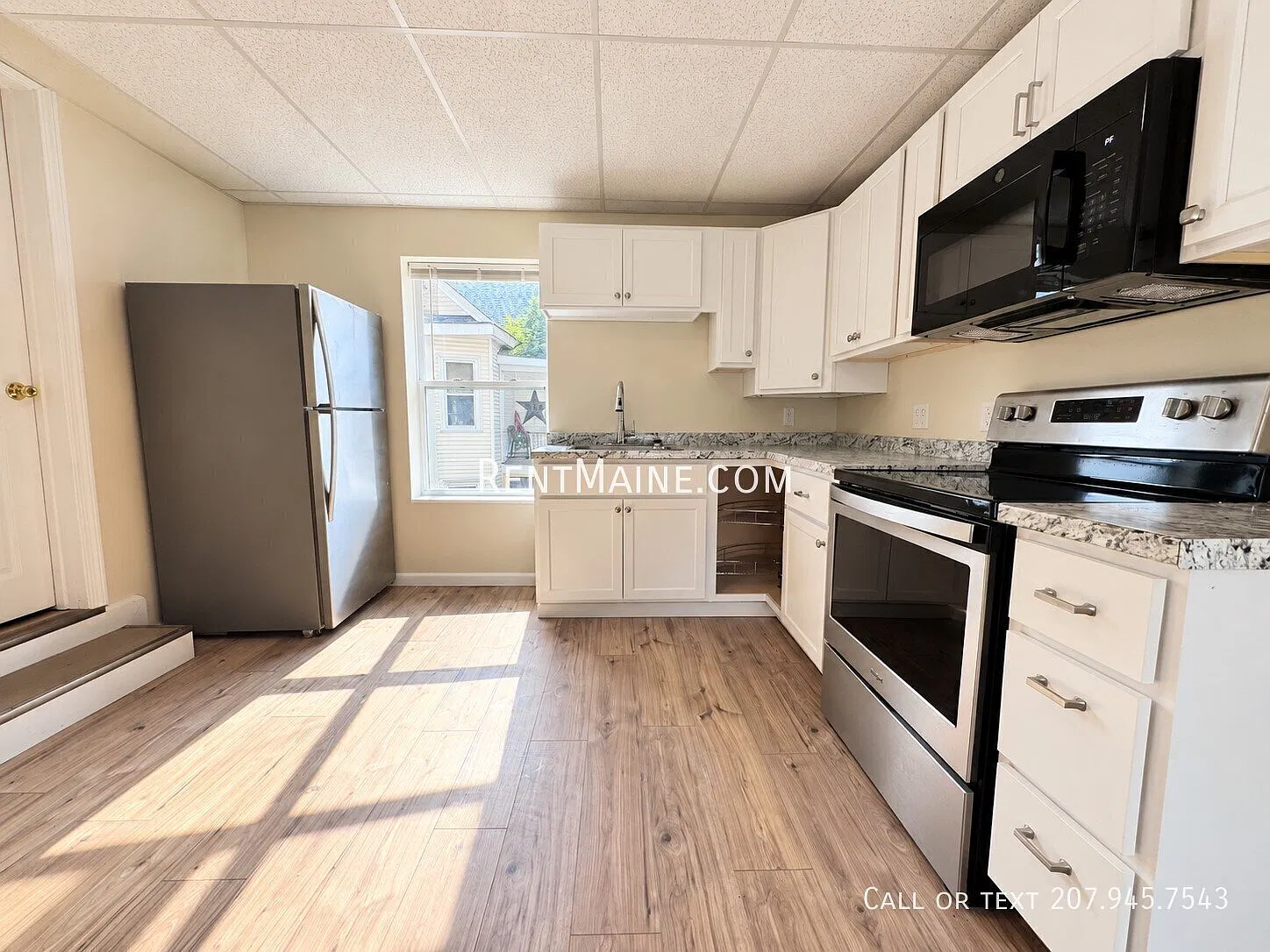 3 bed, $1,800 — Photo 1