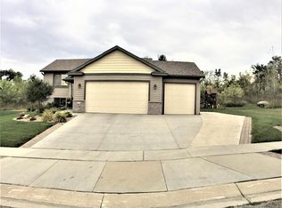 5111 Ridgeway Rd NW, Rochester, MN 55901