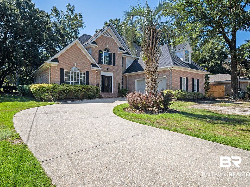 1st image of 128 Broadmoor Dr