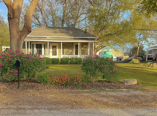 417 S 4th St, Morris, OK 74445