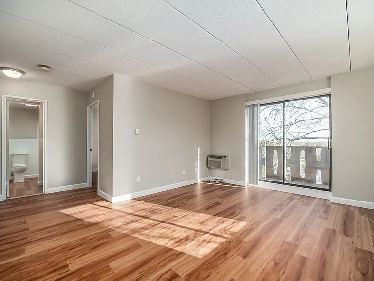 10 Main St #602 — Photo 13