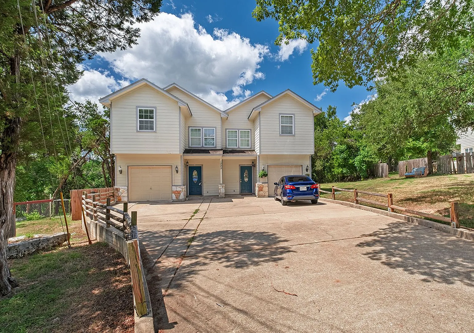 1005 Canyon Edge Dr — Photo 1