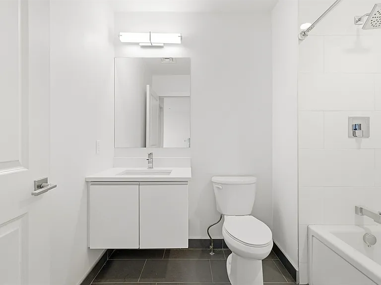 16 Boardman St #202 — Photo 3