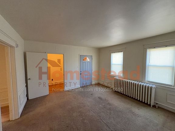 2nd image of 206 Ashby Rd #1