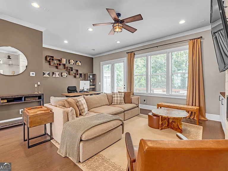 720 Avondale Hills Dr — Photo 14