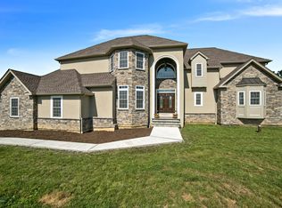 122 Fox Ridge Rd, Bushkill Township, PA 18064