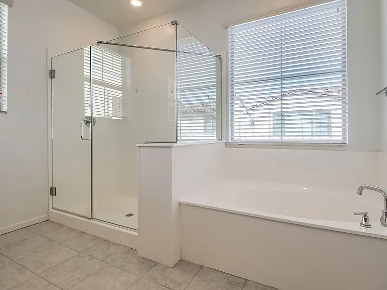 1362 W Crane Dr — Photo 10