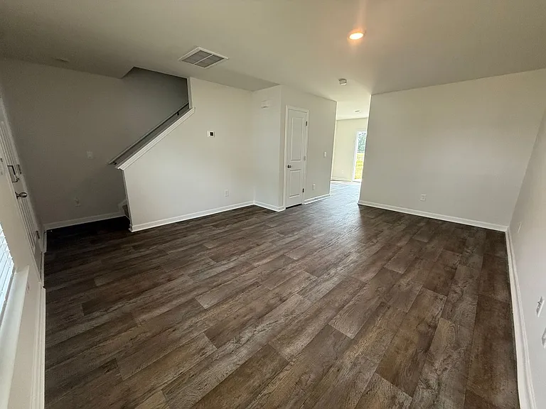 3913 Falcon Ct NW — Photo 4