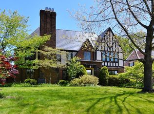 3159 Van Aken Blvd, Shaker Heights, OH 44120
