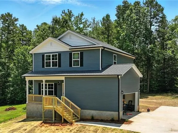 166 Cherry Ln, Clemmons, NC 27102