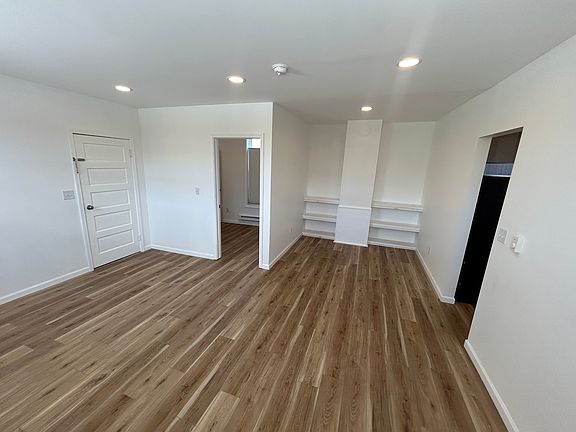 5th image of 210 Genesee St APT 2