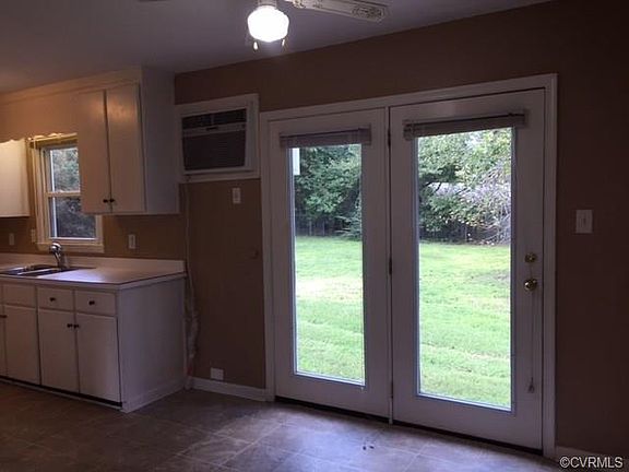 5th image of 7475 Sherwood Dr