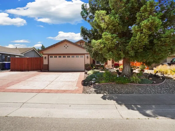 1194 Park Stream Dr, Galt, CA 95632