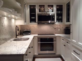 2029 Chancellor St, Philadelphia, PA 19103