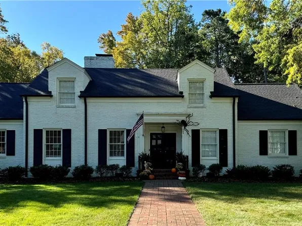 303 Kimberly Dr, Greensboro, NC 27408
