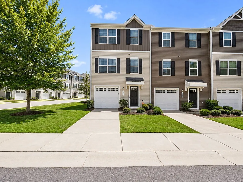 6042 Cutwater Cir