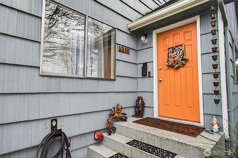 4th image of 1210 8th Avenue