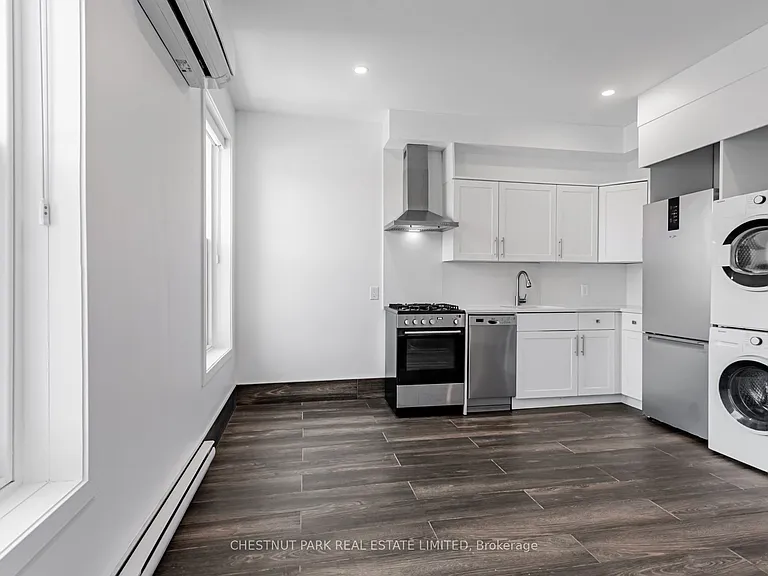 535 Parliament St #304A — Photo 8