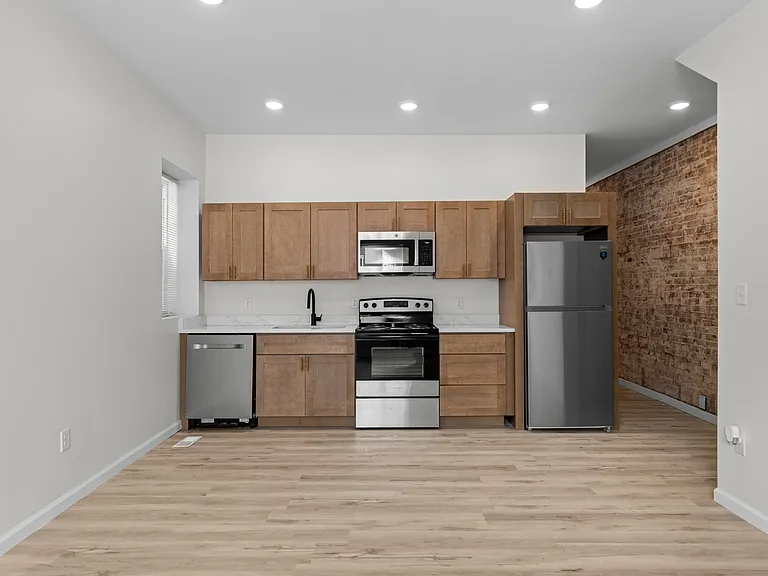 3253 Nebraska Ave #1 — Photo 8