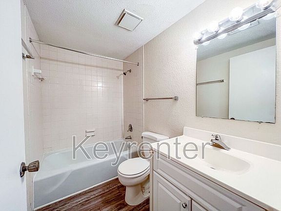 5th image of 530 Berlin Dr #184