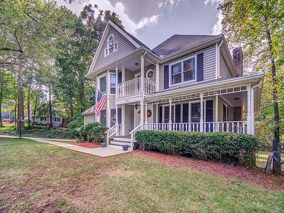 2nd image of 4847 Lake Forest Dr SE