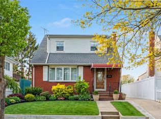 206 Hunnewell Avenue, Elmont, NY 11003