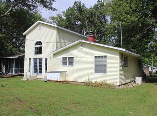 2210 E 765 S, Wolcottville, IN