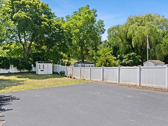 4th image of 118 Connell St