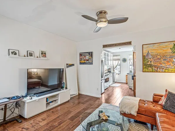 1714 Palmetto St APT 3L, Ridgewood, NY 11385